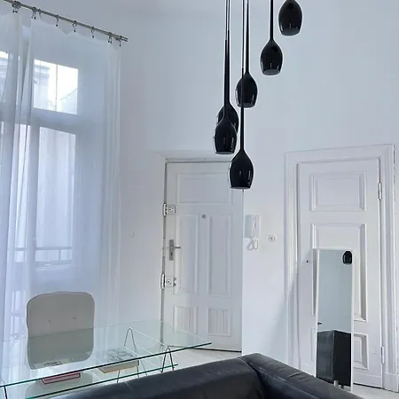 Appartement A Hidden Gem In The Heart Of The With A View Warschau