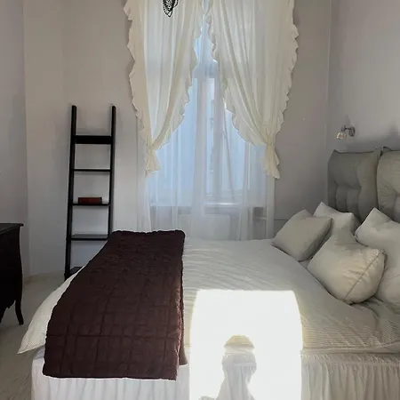 A Hidden Gem In The Heart Of The With A View Appartement *