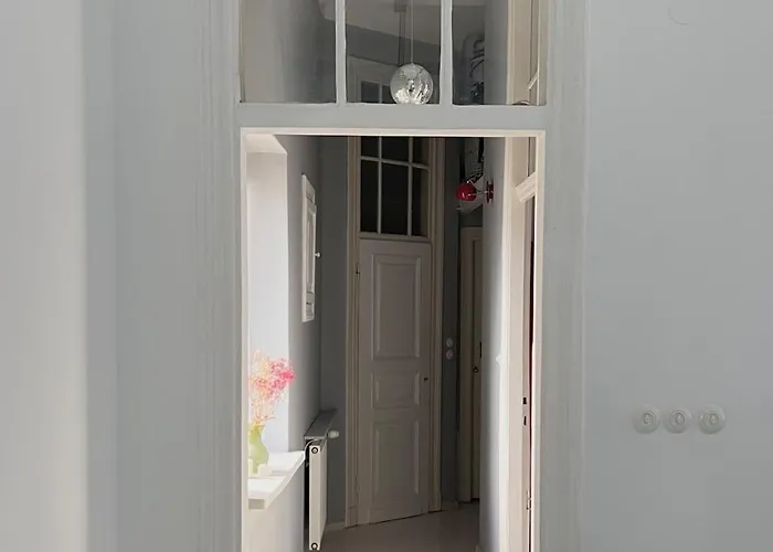 A Hidden Gem In The Heart Of The With A View شقة *